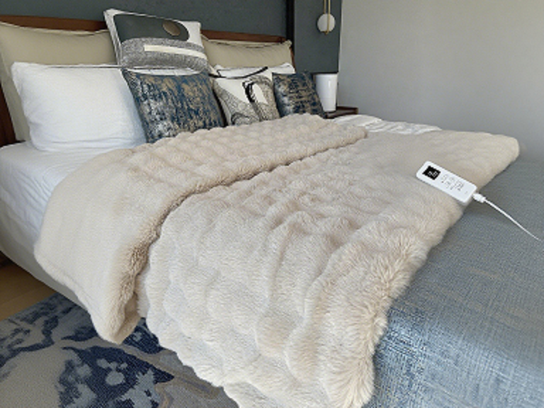Multi-Functional Heated Blanket